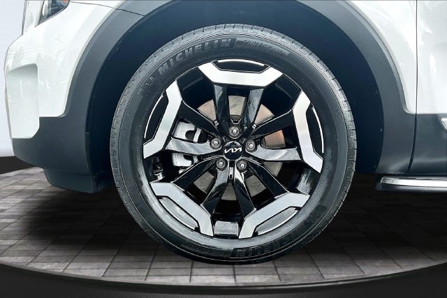Certified 2023 Kia Telluride S w/ S Sunroof Package AWD/4WD image 34