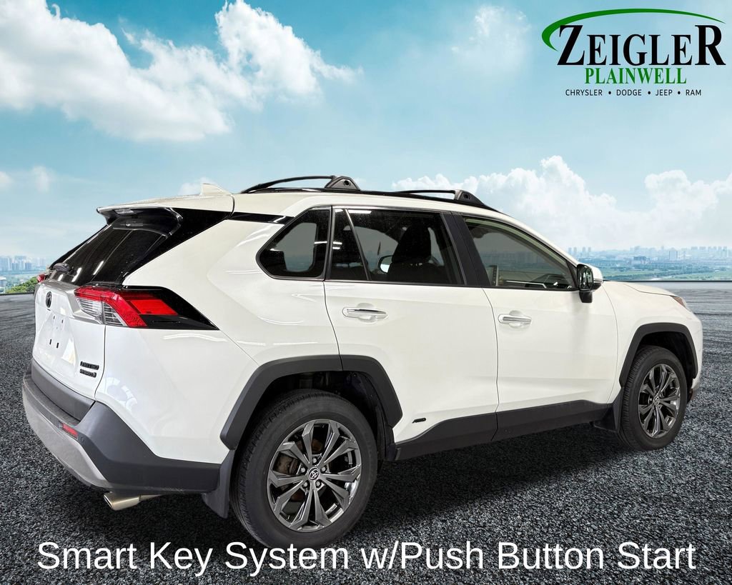 Used 2022 Toyota RAV4 Limited image 8