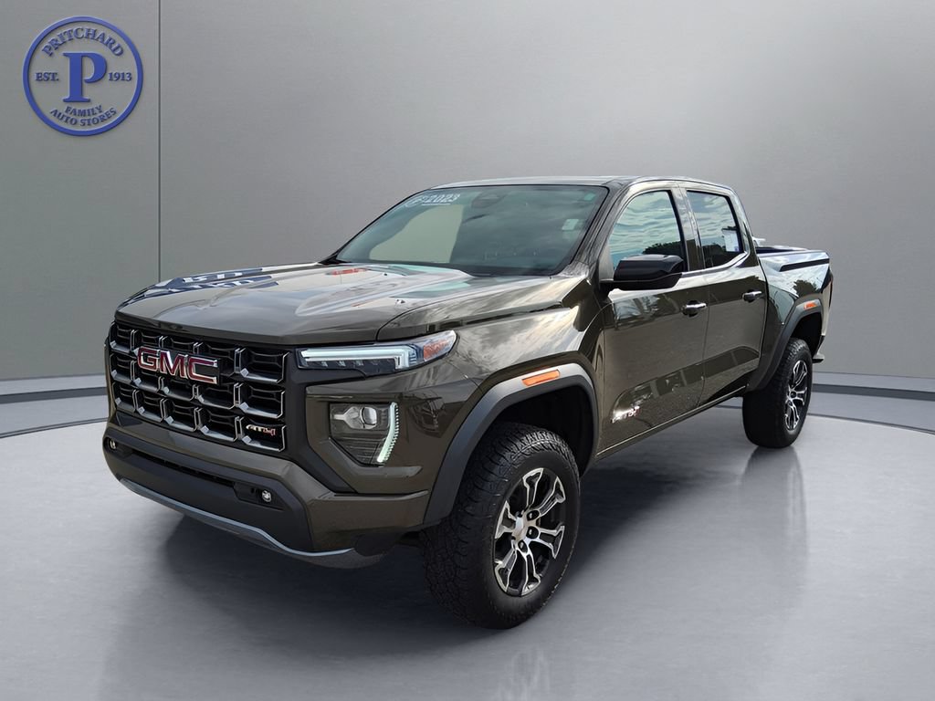 Used 2023 GMC Canyon AT4 w/ AT4 Premium Package AWD/4WD image 3