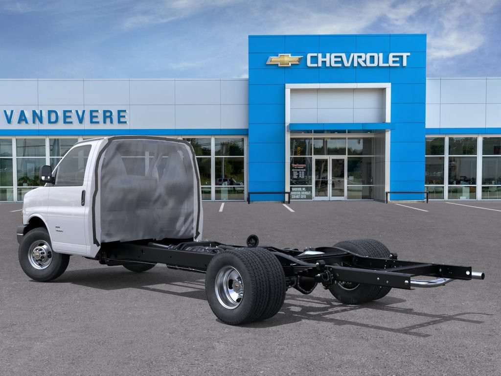 New 2026 Chevrolet Express 3500 w/ Power Convenience Package RWD image 3