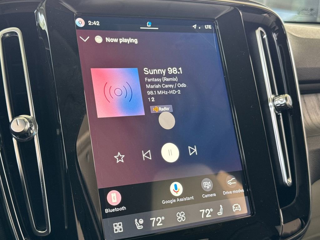 New 2026 Volvo XC40 B5 Plus w/ Protection Package Premier image 17