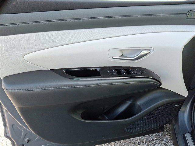 Certified 2025 Hyundai Tucson Limited image 12