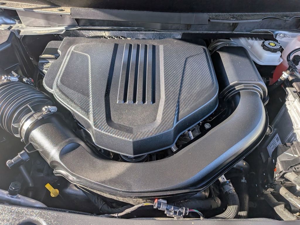 Used 2025 Buick Enclave Preferred AWD/4WD image 38