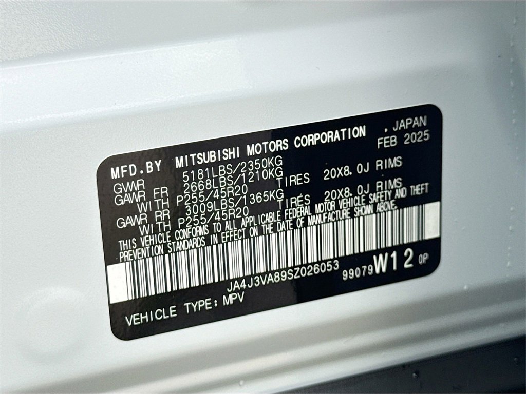 New 2025 Mitsubishi Outlander SE image 35