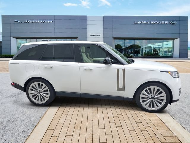 Certified 2026 Land Rover Range Rover SE AWD/4WD image 4