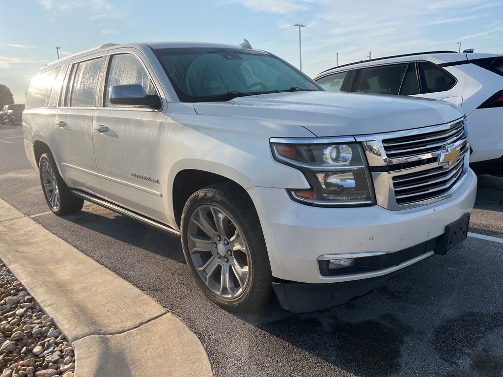 Used 2015 Chevrolet Suburban LTZ RWD image 2
