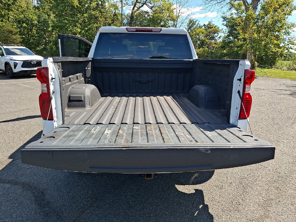 Used 2022 Chevrolet Silverado 1500 Custom AWD/4WD image 27