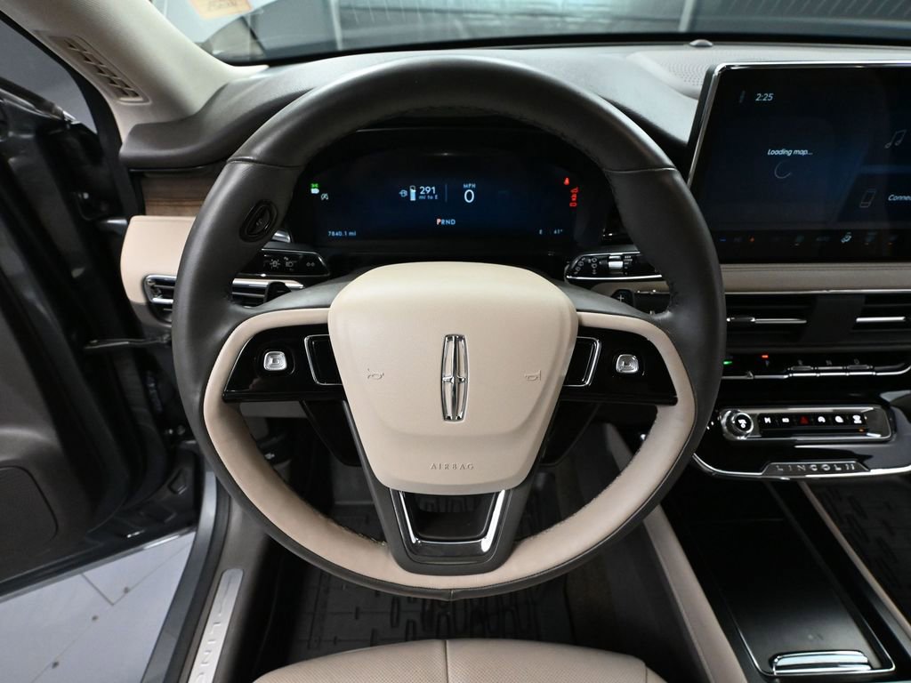 Used 2024 Lincoln Corsair Reserve w/ Towing Package image 26