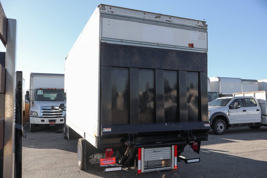 Used 2017 Ford F550 2WD Regular Cab Super Duty image 6