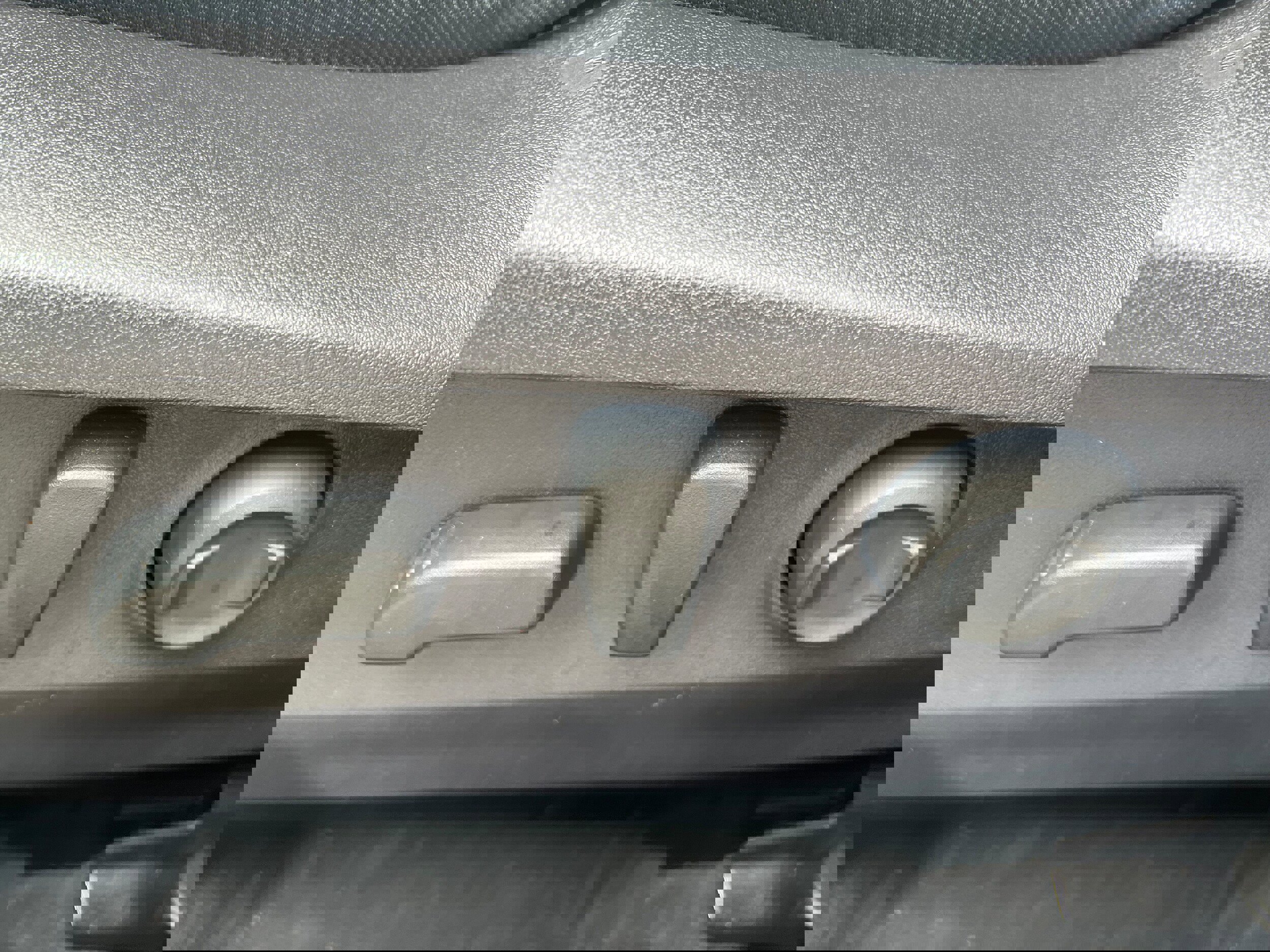 Certified 2025 Subaru Outback Premium w/ Popular Package #1A image 19