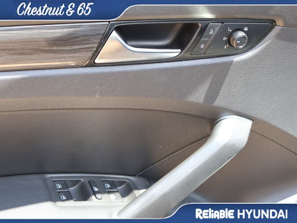 Used 2020 Volkswagen Passat 2.0T R-Line FWD image 22