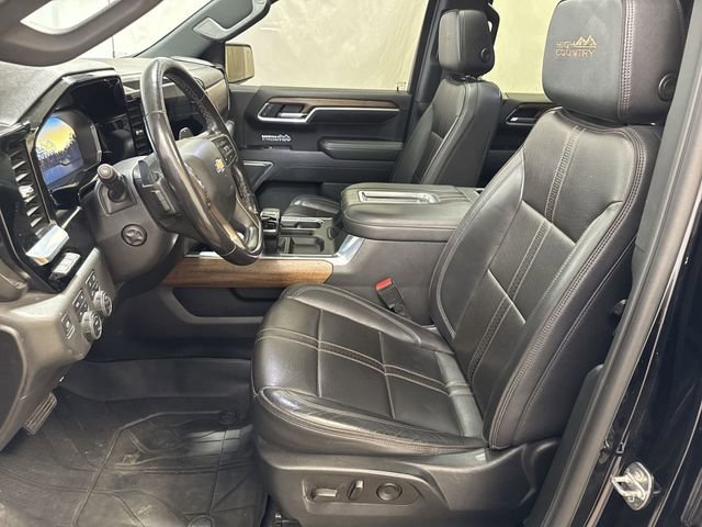 Used 2022 Chevrolet Silverado 1500 High Country w/ High Country Premium Package AWD/4WD image 10
