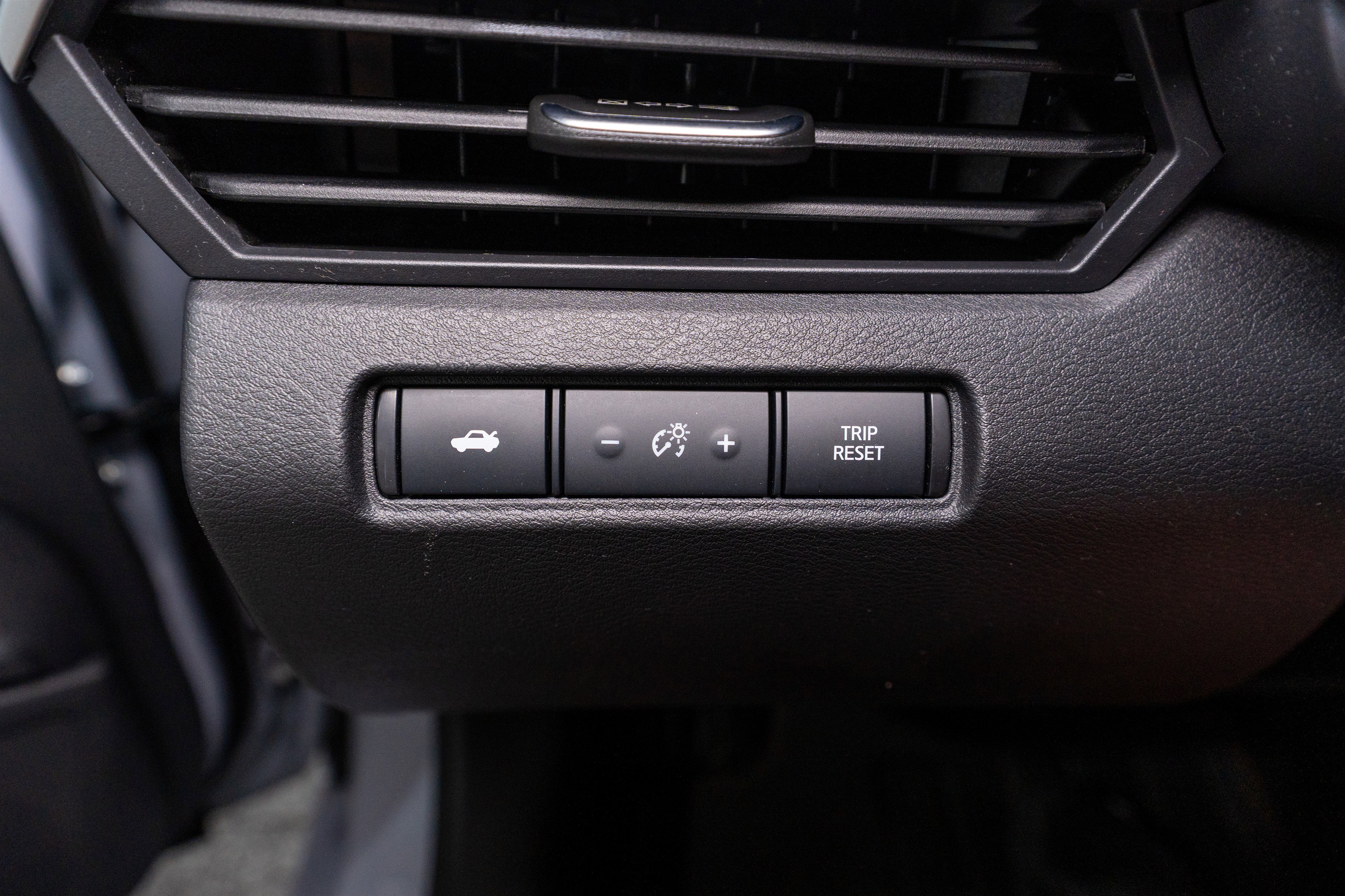 Used 2024 Nissan Altima 2.5 SR FWD image 26