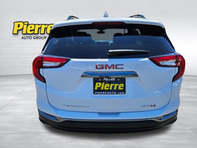 Used 2024 GMC Terrain AT4 w/ Tech Package AWD/4WD image 4