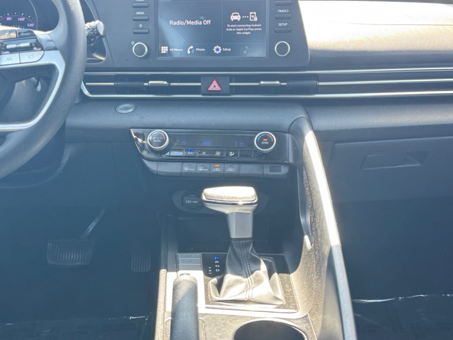 Used 2021 Hyundai Elantra SEL FWD image 15