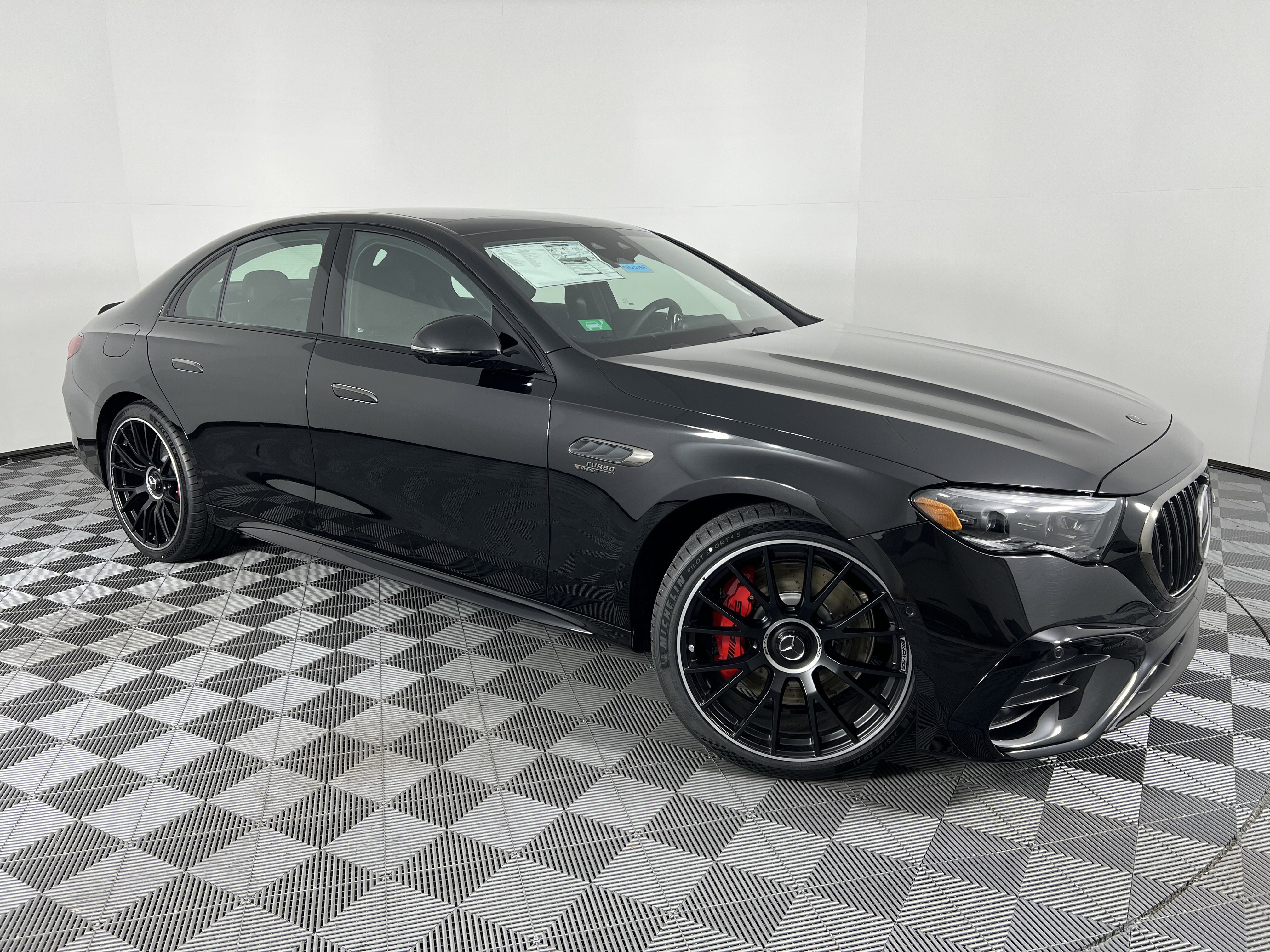 New 2026 Mercedes-Benz E 53 AMG e 4MATIC Sedan image 2