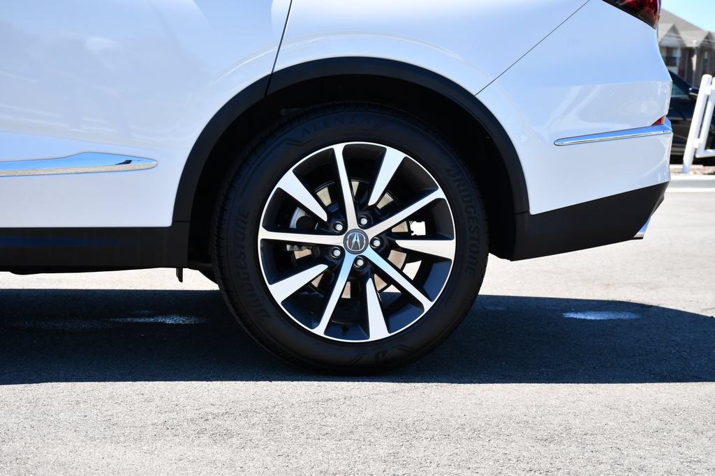 Certified 2026 Acura MDX w/ Technology Package FWD image 11