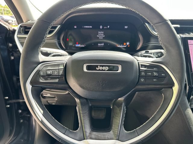 Used 2023 Jeep Grand Cherokee L Limited AWD/4WD image 33