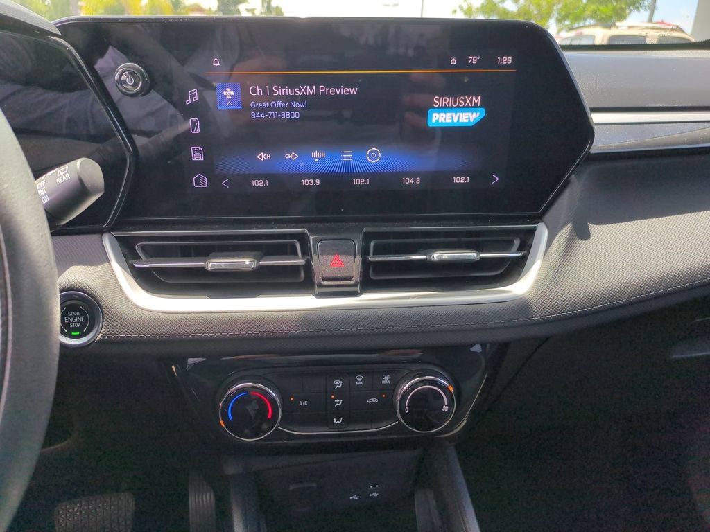 Used 2025 Chevrolet TrailBlazer LT AWD/4WD image 18