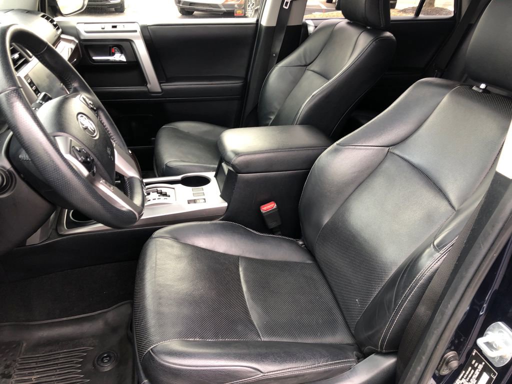 Used 2020 Toyota 4Runner Limited image 20