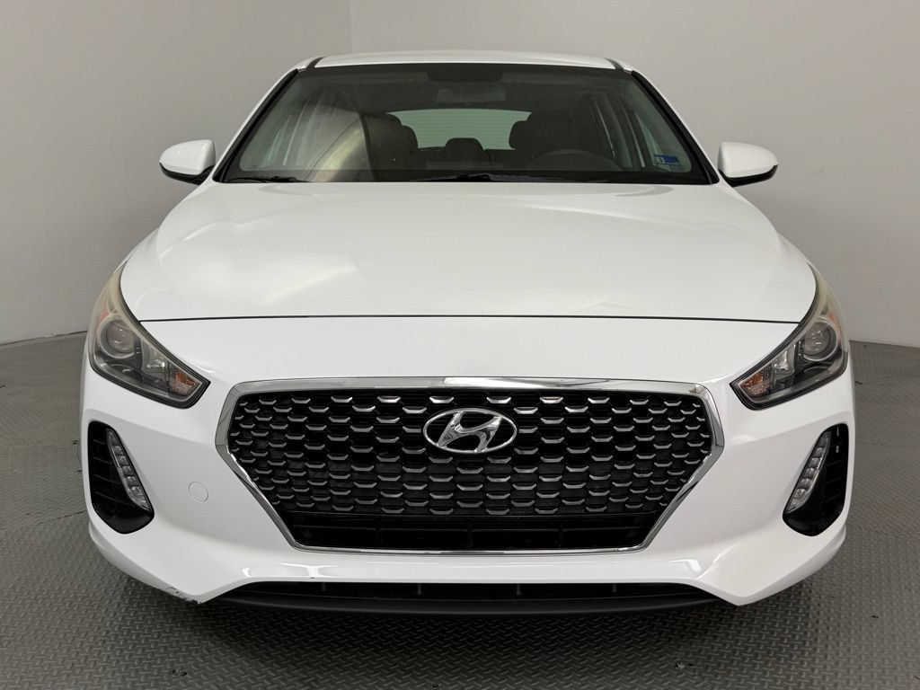 Used 2020 Hyundai Elantra GT FWD image 2