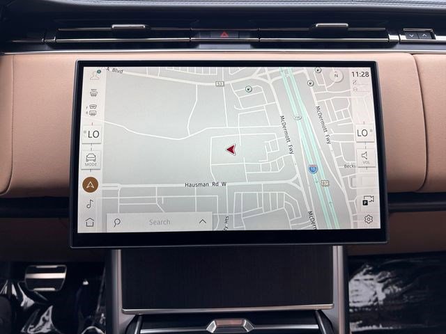 New 2026 Land Rover Range Rover Long Wheelbase SE AWD/4WD image 24