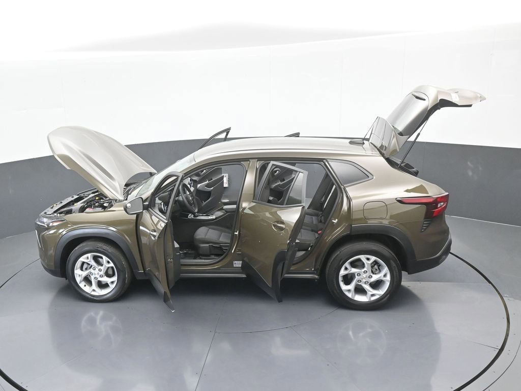 Used 2024 Chevrolet Trax LS w/ LS Convenience Package image 60