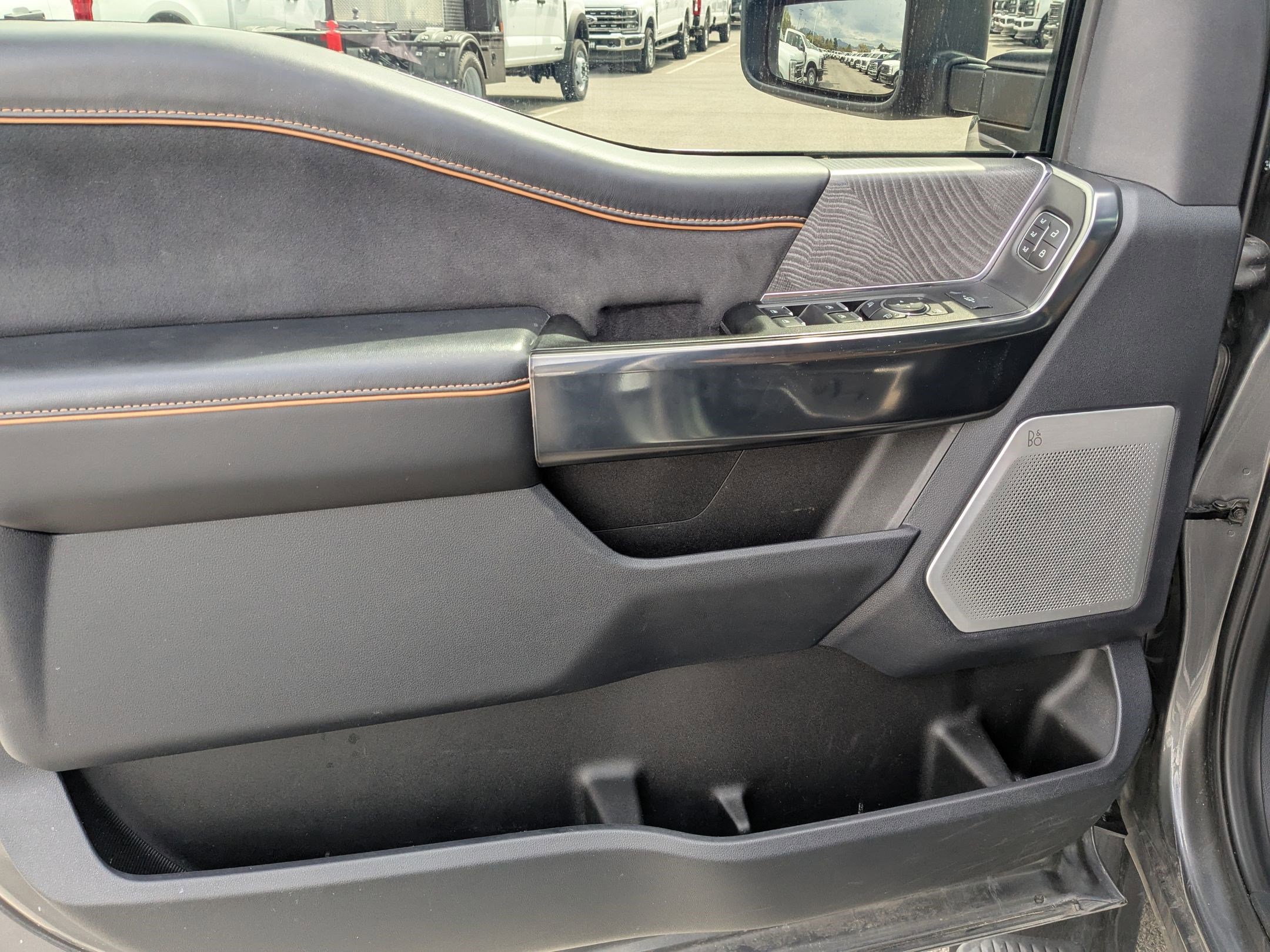 Used 2024 Ford F450 Platinum image 15