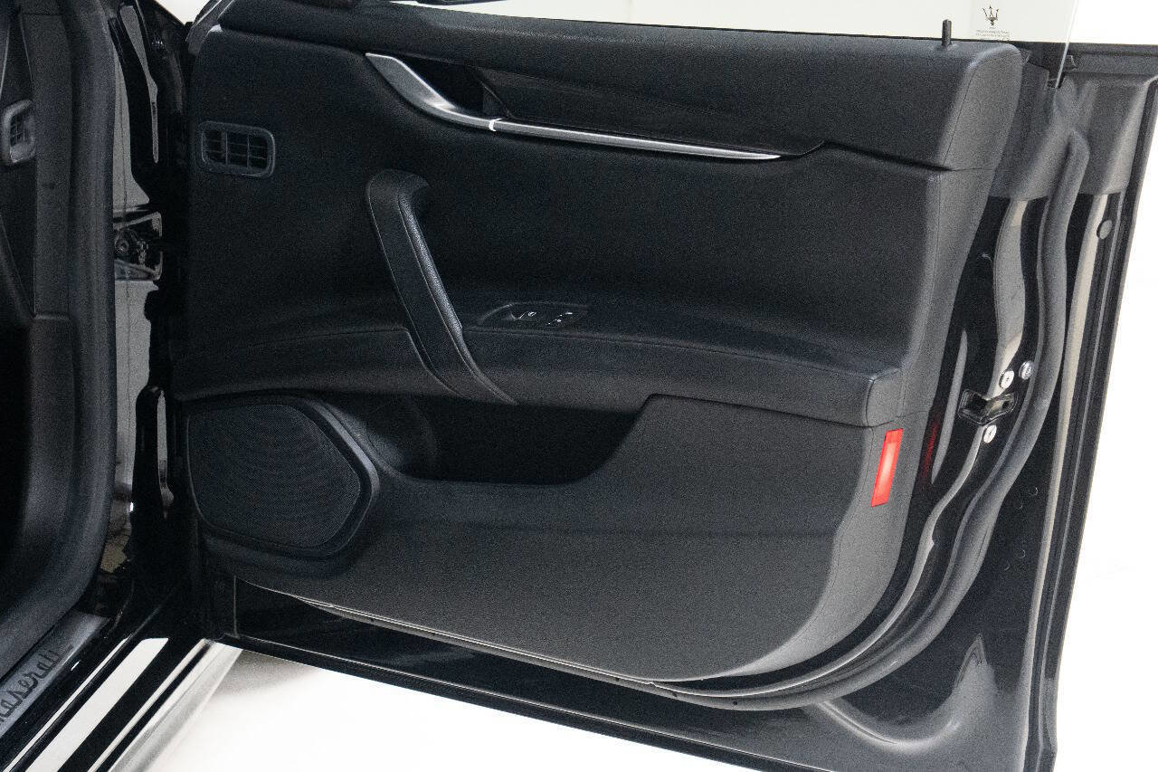 Used 2017 Maserati Ghibli image 20