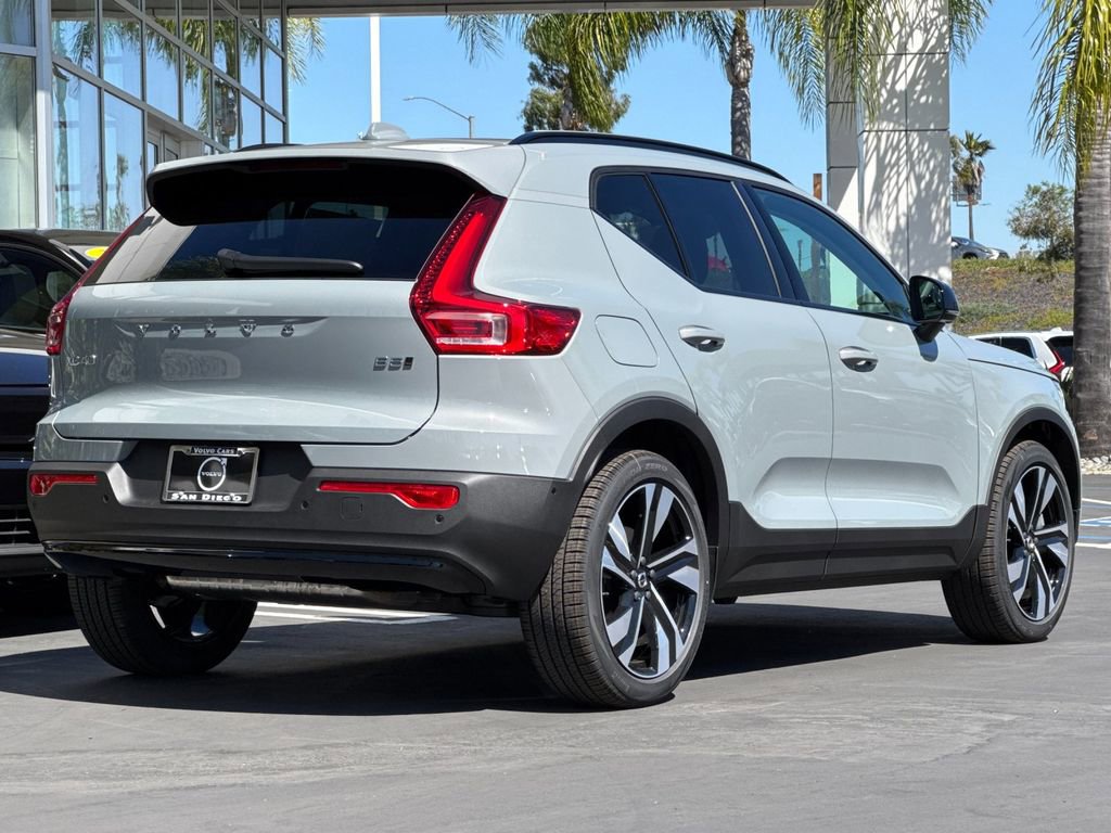 New 2026 Volvo XC40 B5 Ultra w/ Climate Package image 5