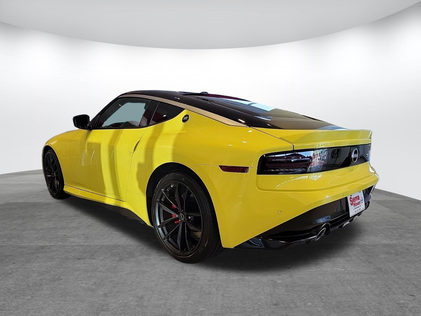 Used 2024 Nissan Z Performance w/ Floor Mat Package image 5