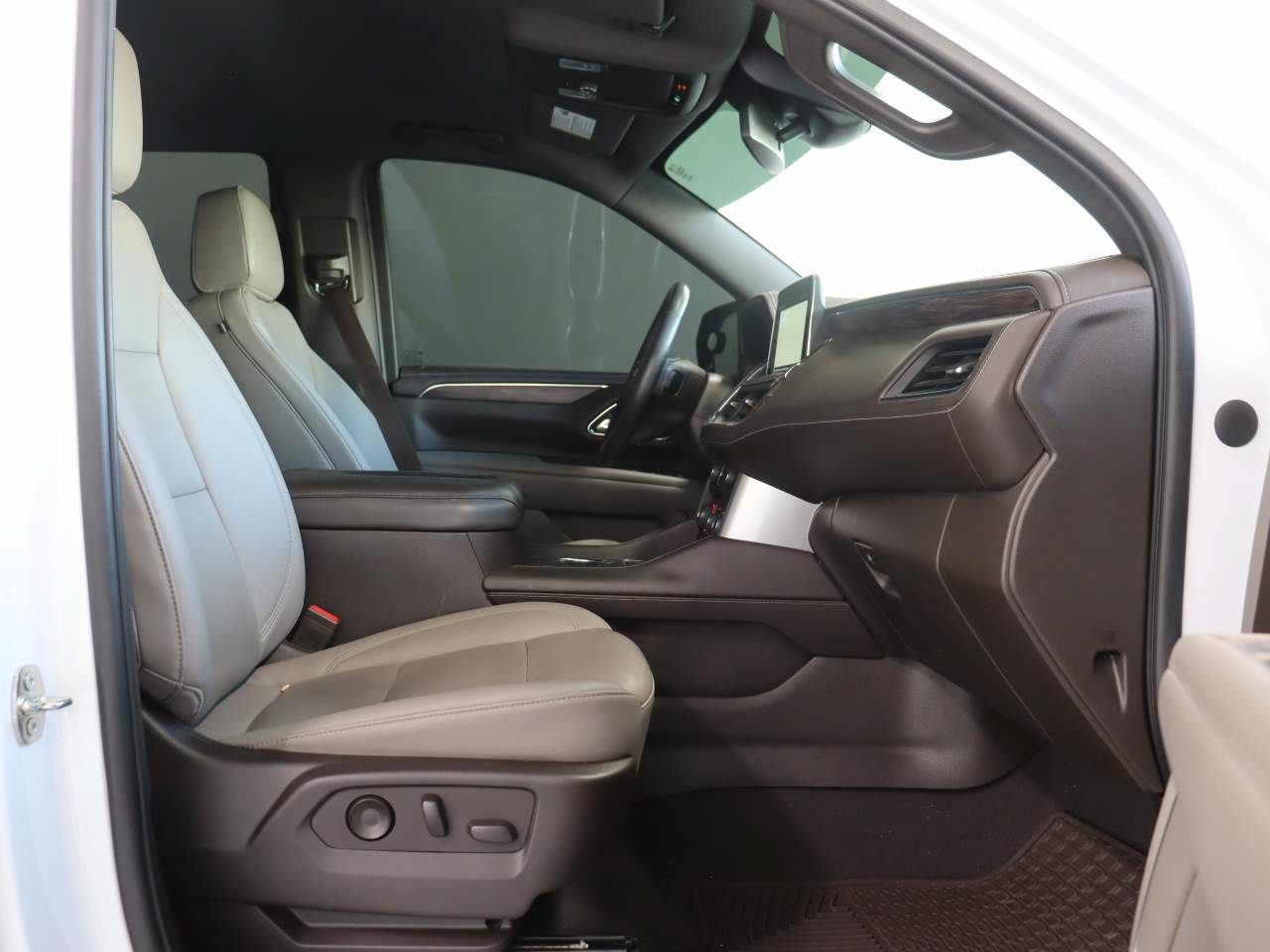 Used 2023 Chevrolet Tahoe LT AWD/4WD image 20