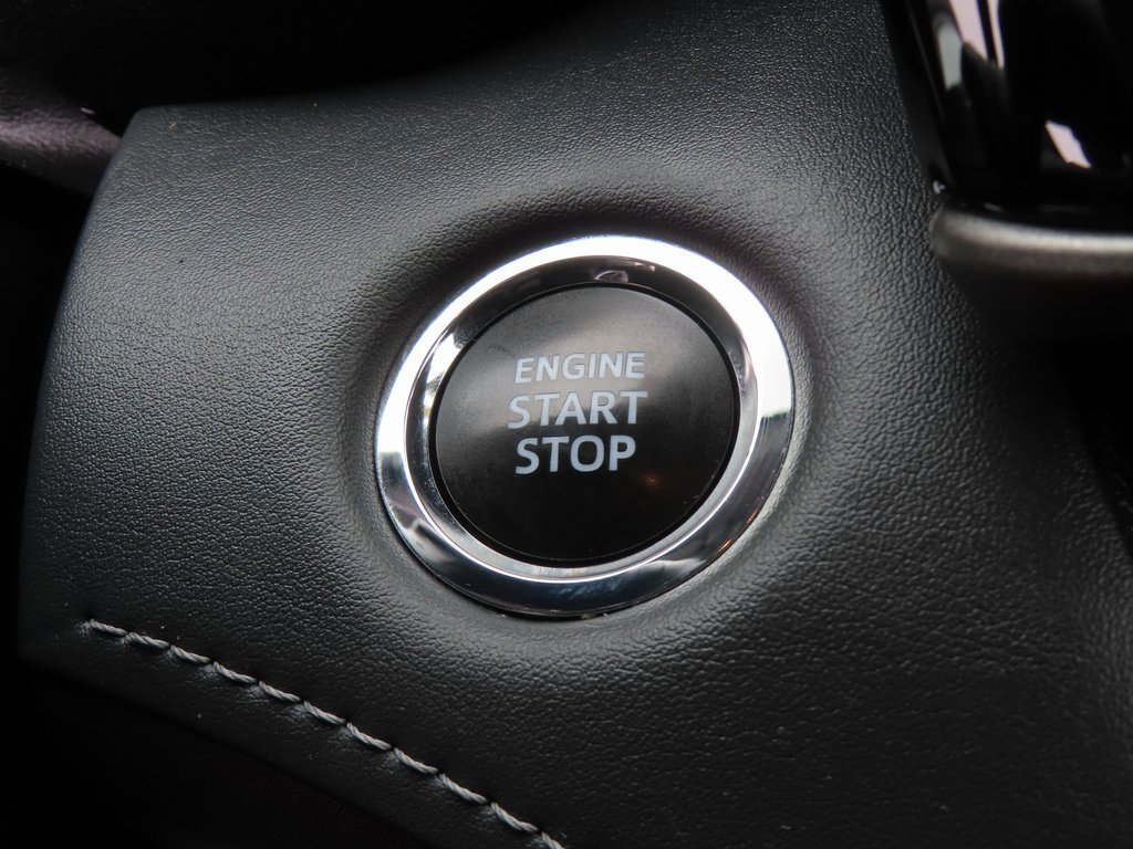 Used 2023 Toyota Highlander L image 9