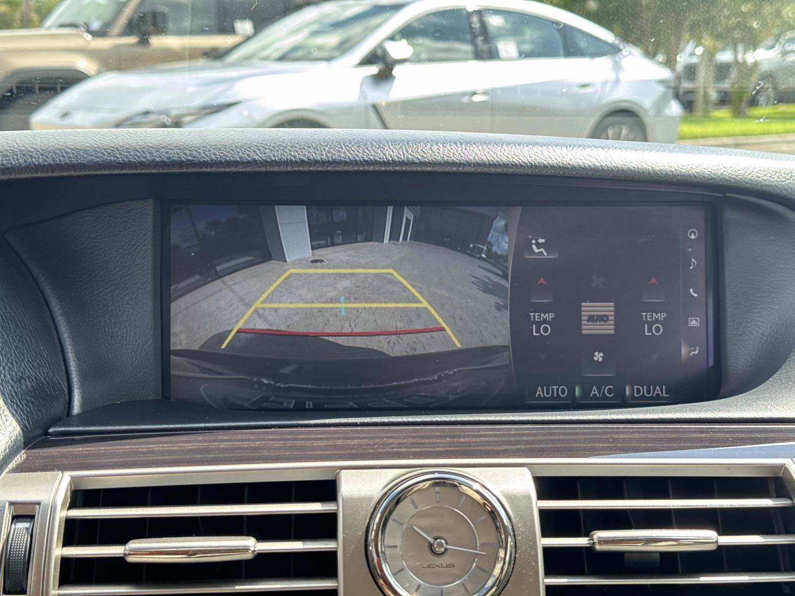 Used 2016 Lexus LS 460 AWD w/ Comfort Package image 24