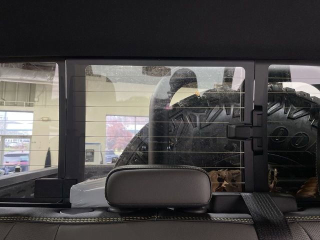 Used 2024 Chevrolet Colorado ZR2 w/ ZR2 Bison Edition AWD/4WD image 34