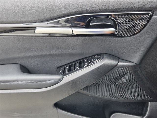 Used 2023 Kia Seltos S image 27