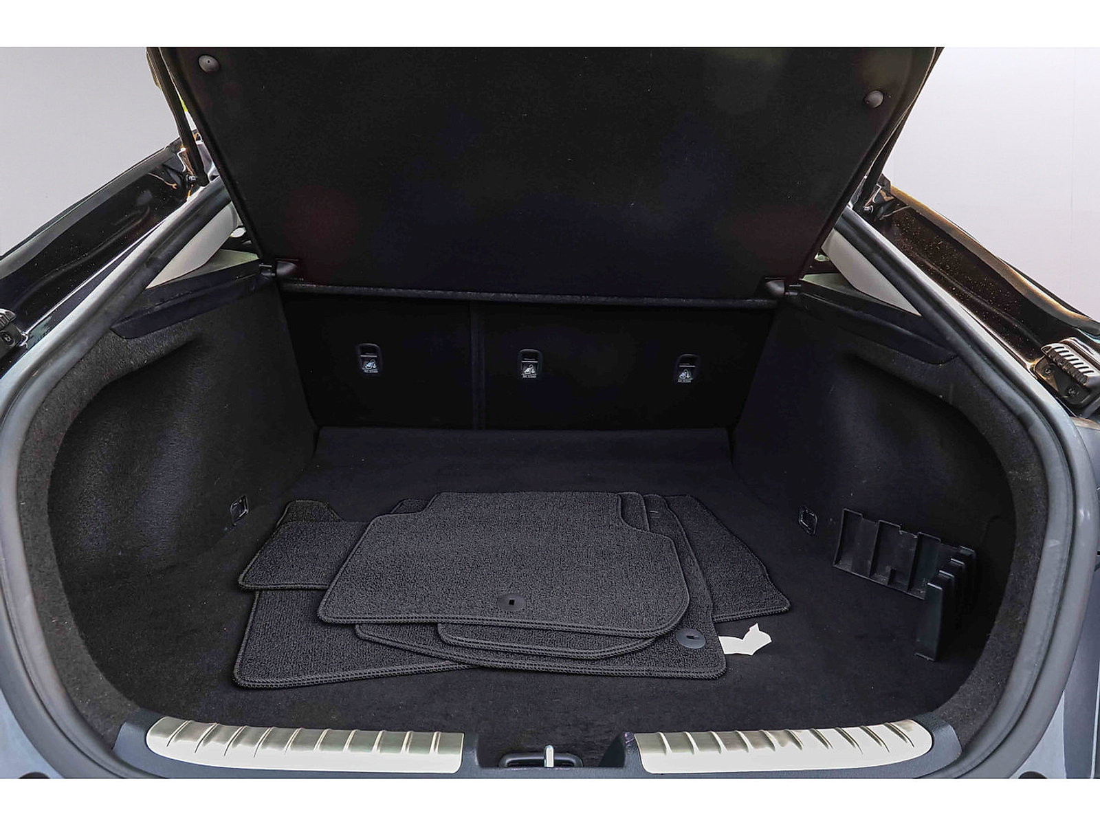 Used 2019 Kia Stinger AWD/4WD image 23
