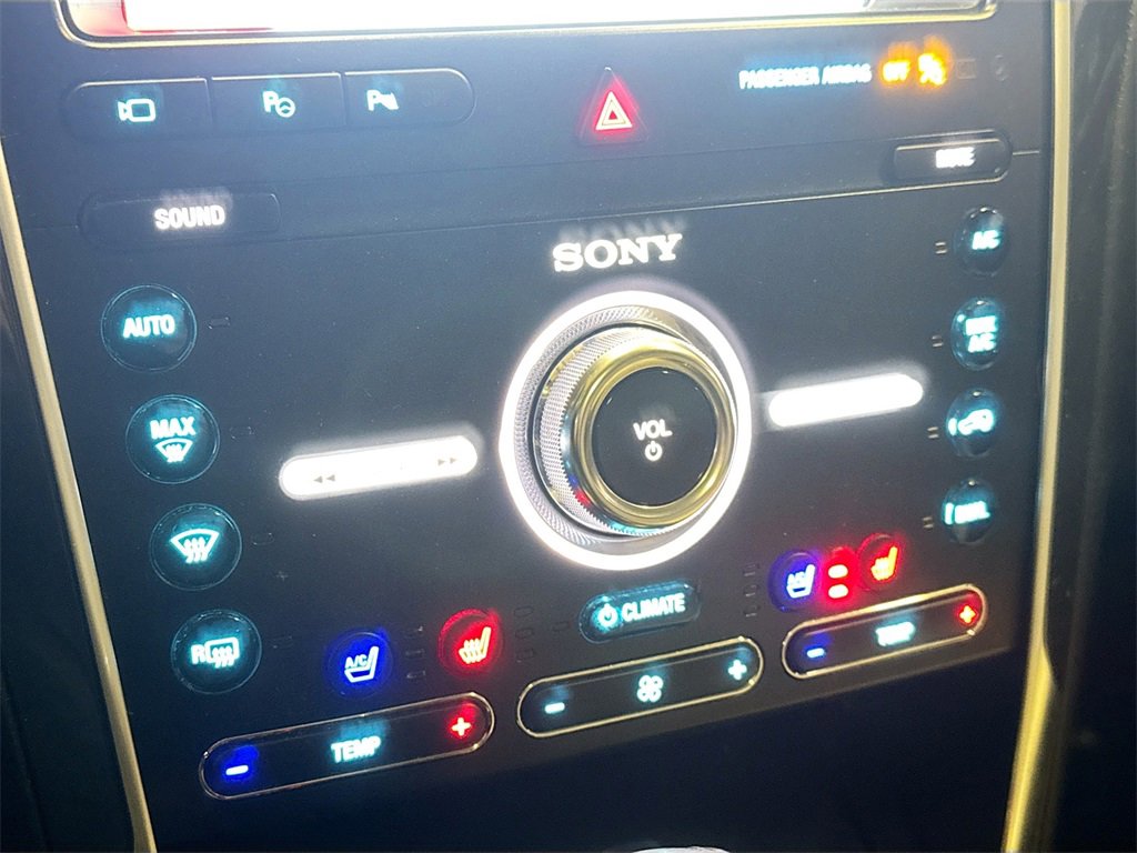 Used 2019 Ford Explorer Limited w/ Limited Luxury Package image 18