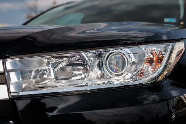 Used 2019 Toyota Highlander XLE AWD/4WD image 9