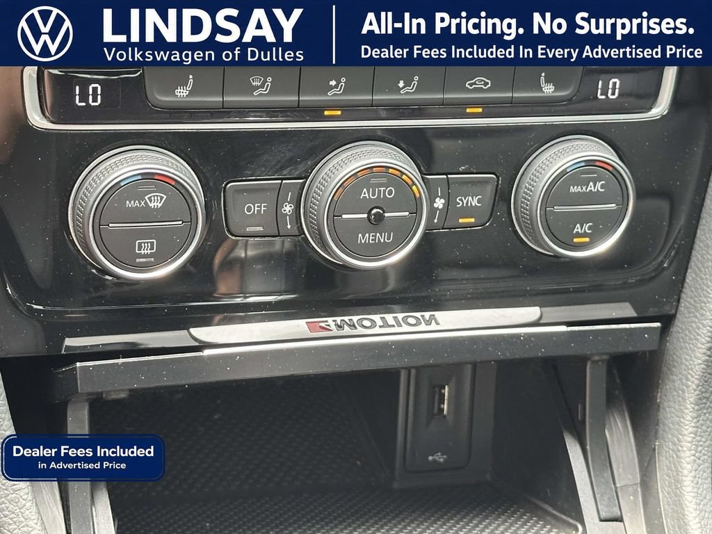 Used 2019 Volkswagen Golf R 4-Door AWD/4WD image 18