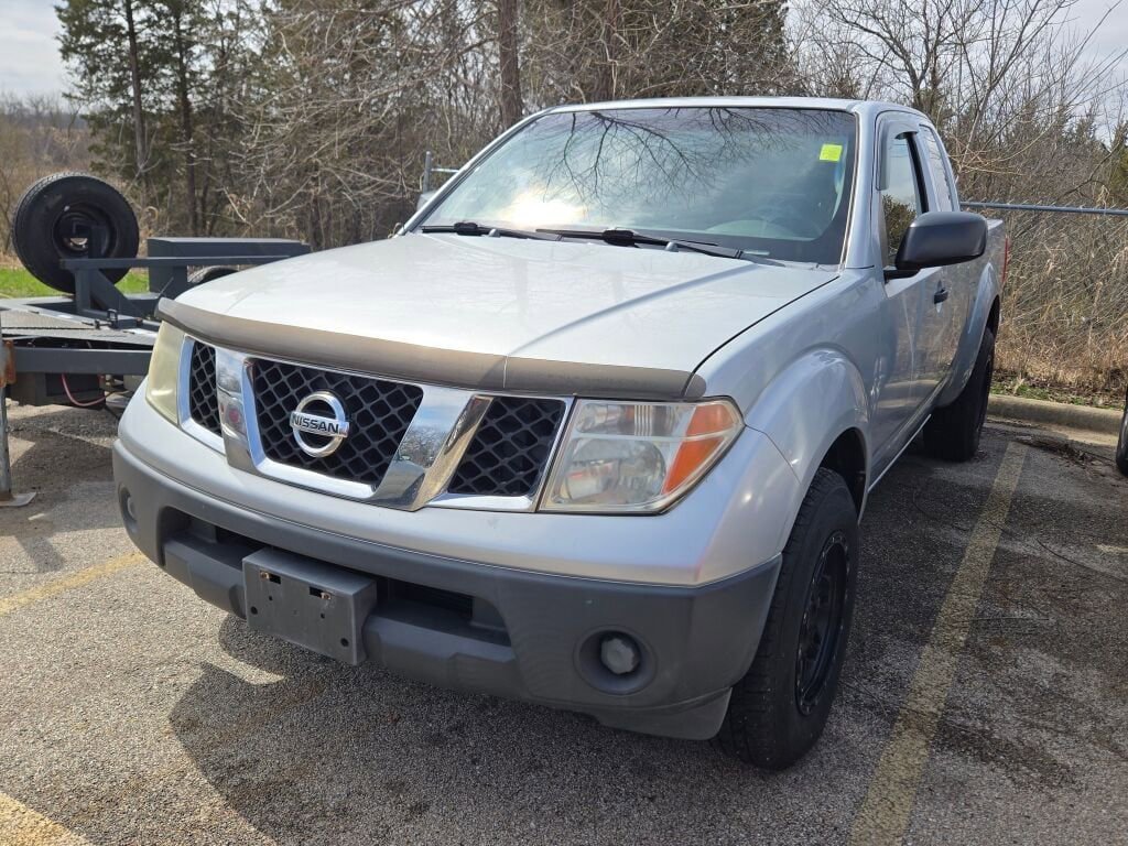 Used 2007 Nissan Frontier XE w/ Preferred Pkg image 3