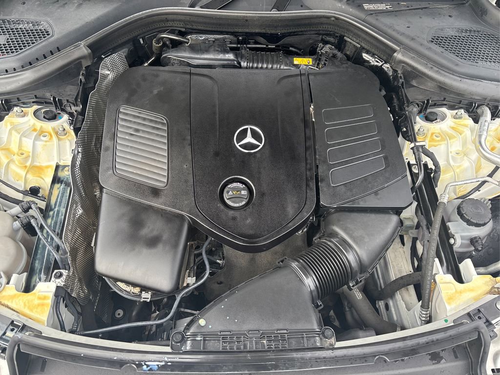 Used 2023 Mercedes-Benz GLC 300 image 13