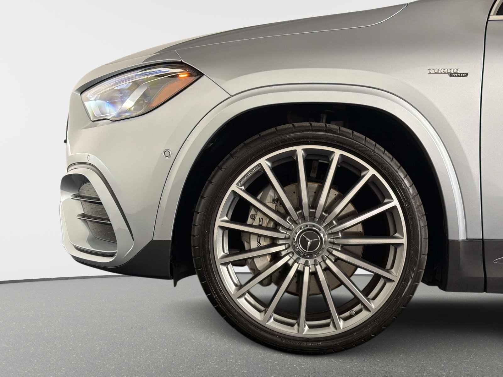 Used 2024 Mercedes-Benz GLA 35 AMG 4MATIC w/ Exclusive Package image 19