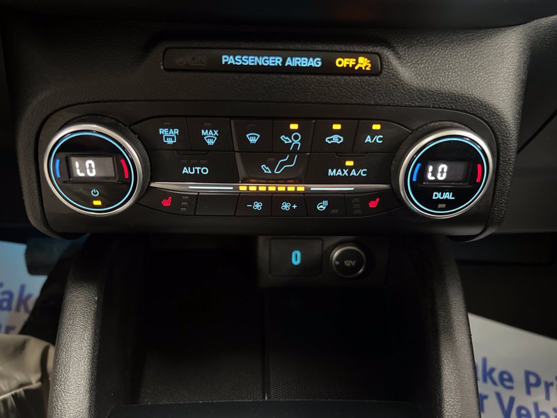 Used 2020 Ford Escape Titanium AWD/4WD image 31