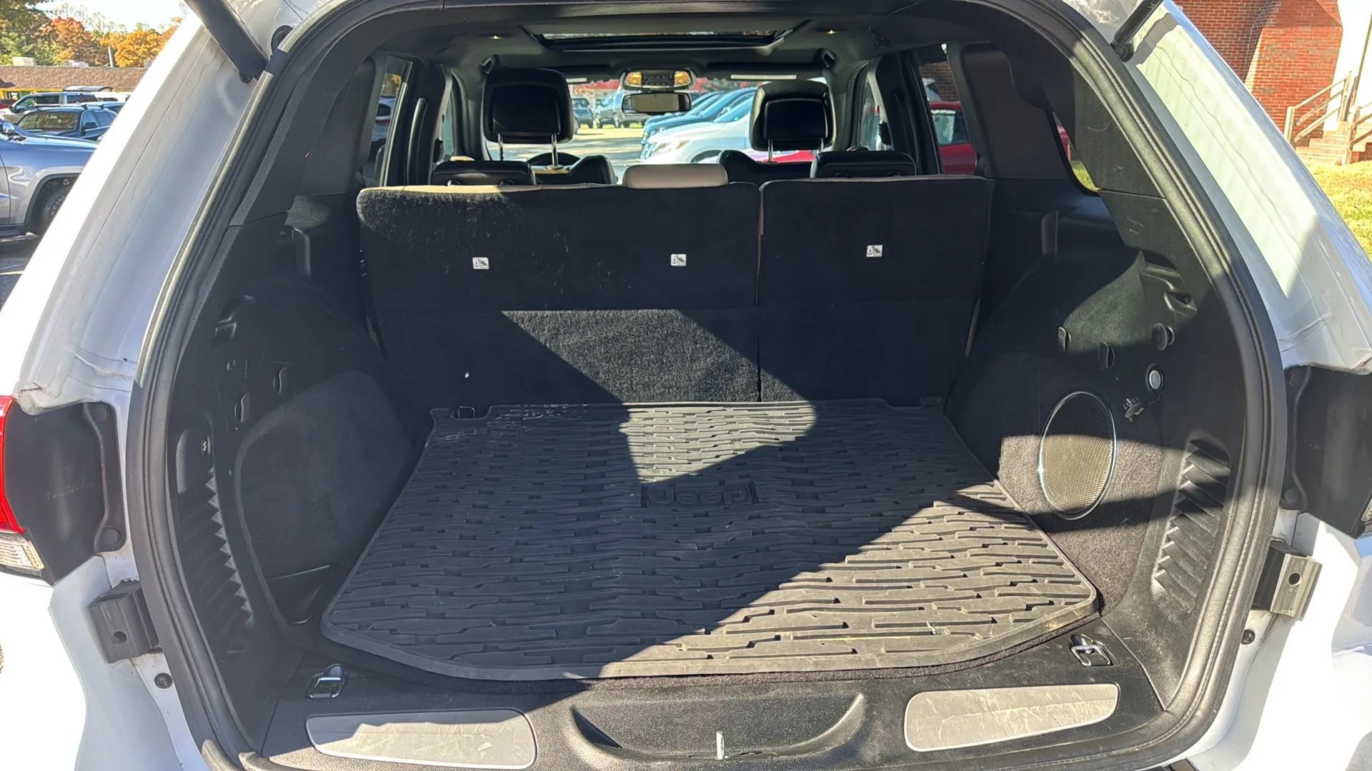 Used 2016 Jeep Grand Cherokee Limited 75th Anniversary image 14