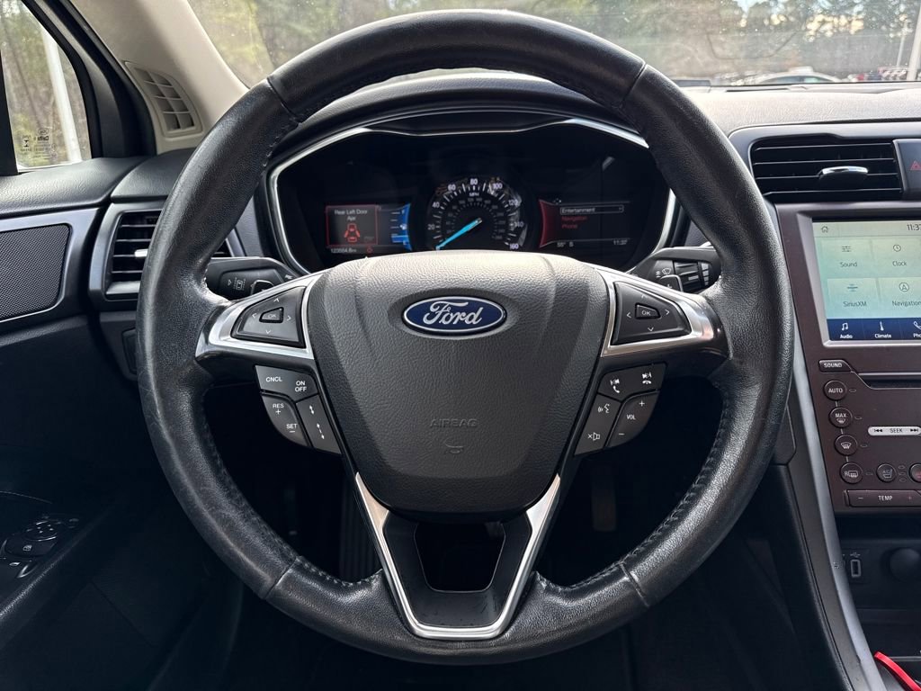 Used 2020 Ford Fusion Titanium image 18