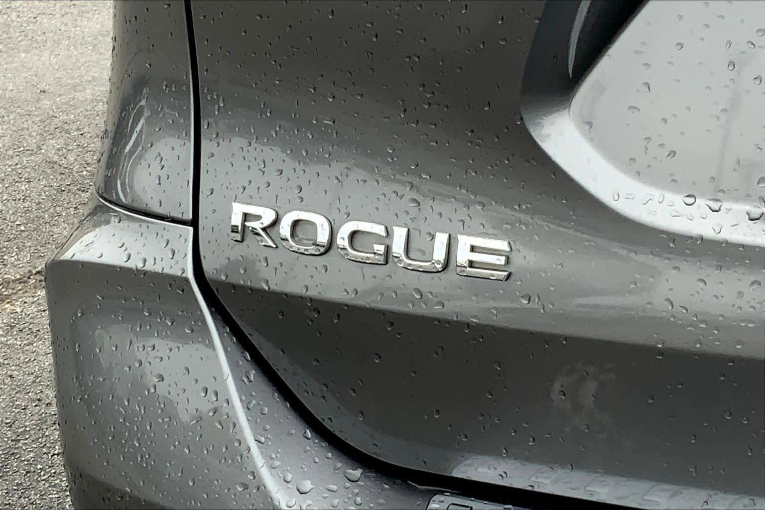 Used 2019 Nissan Rogue SV w/ Premium Package image 27