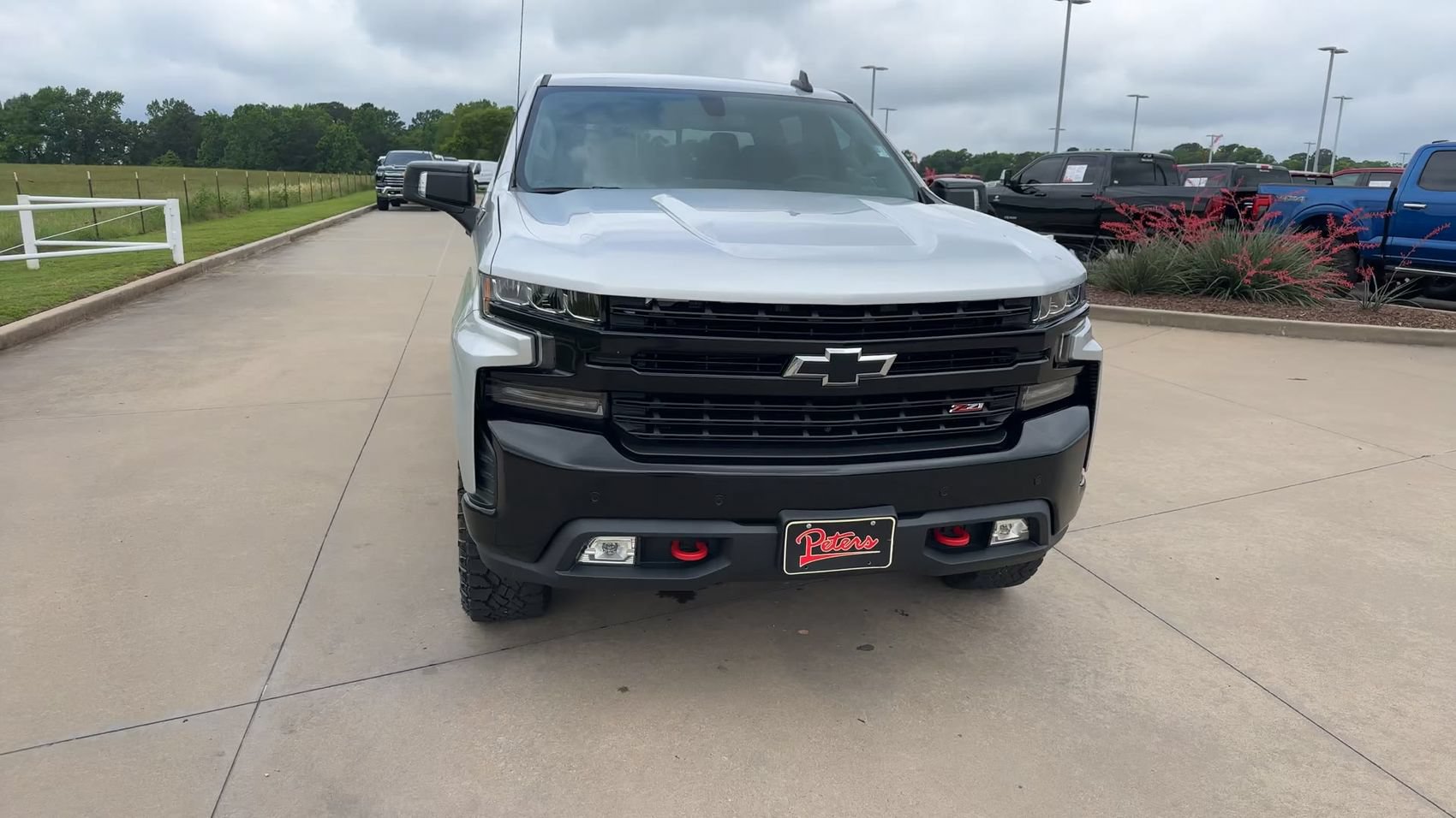 Used 2020 Chevrolet Silverado 1500 LT Trail Boss AWD/4WD image 2