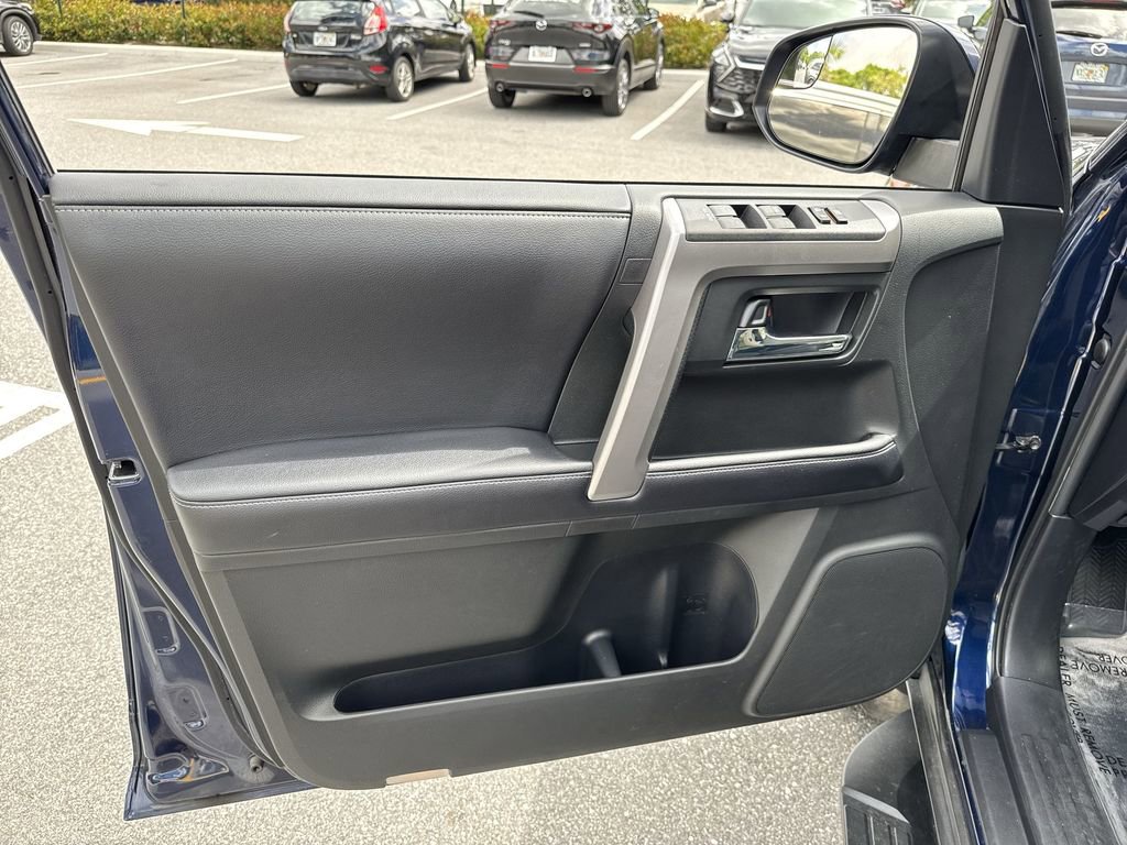 Used 2018 Toyota 4Runner SR5 image 39