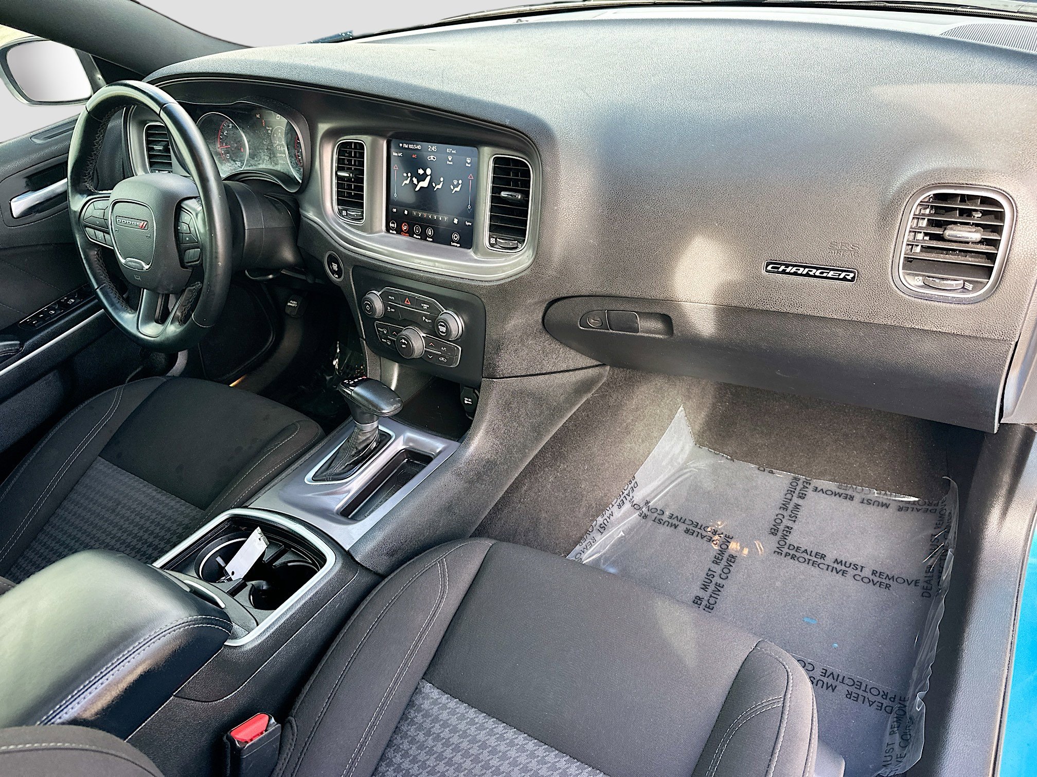 Used 2023 Dodge Charger SXT image 31